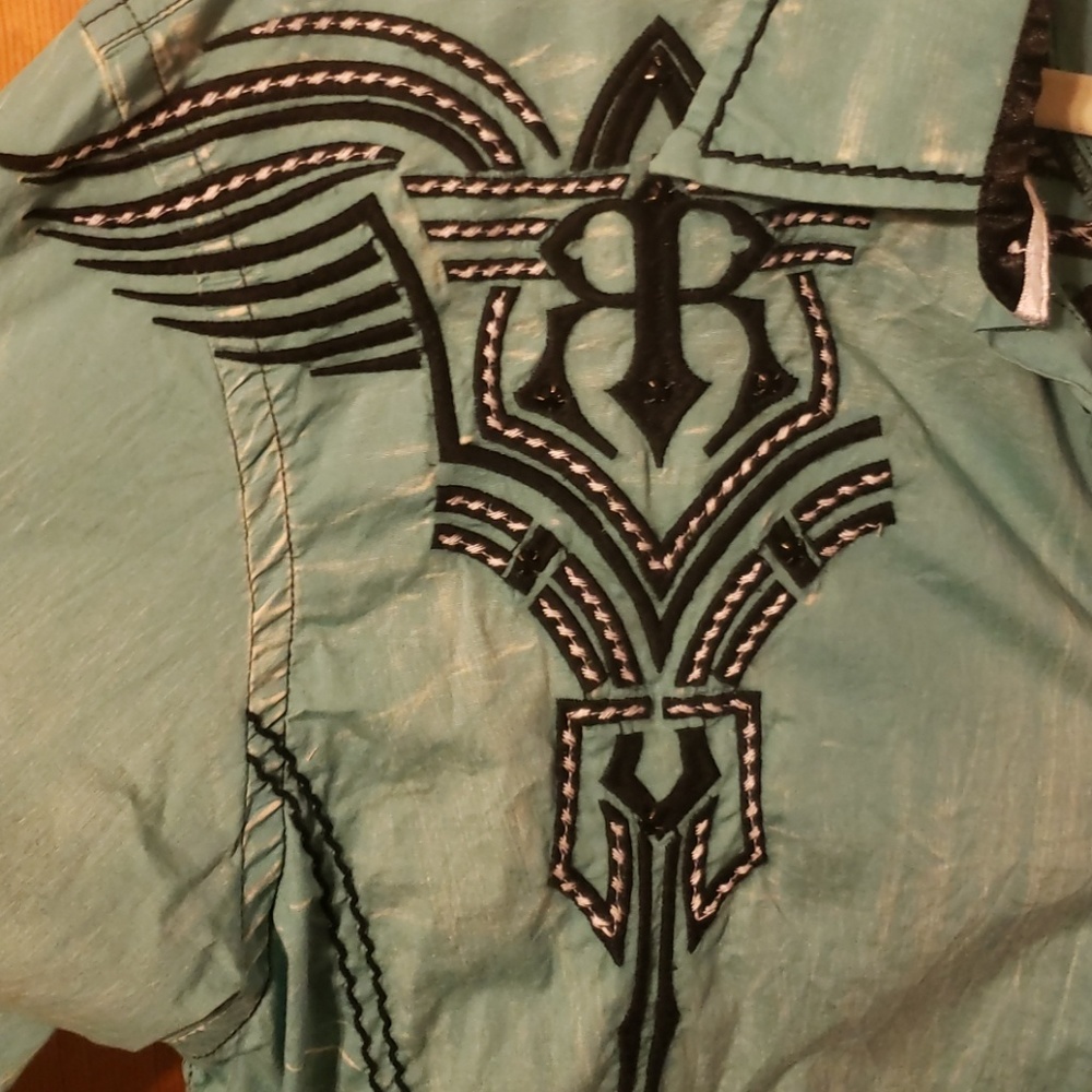 Button down shirt - Picture 2 of 5
